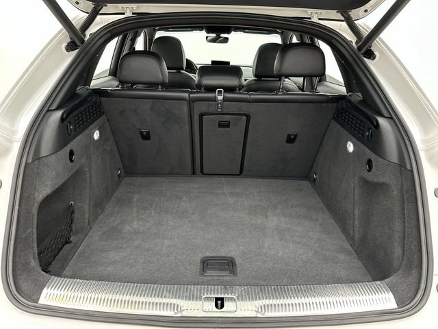 Used 2016 Audi Q3 2.0T Prestige w/ Prestige Package AWD/4WD image 23