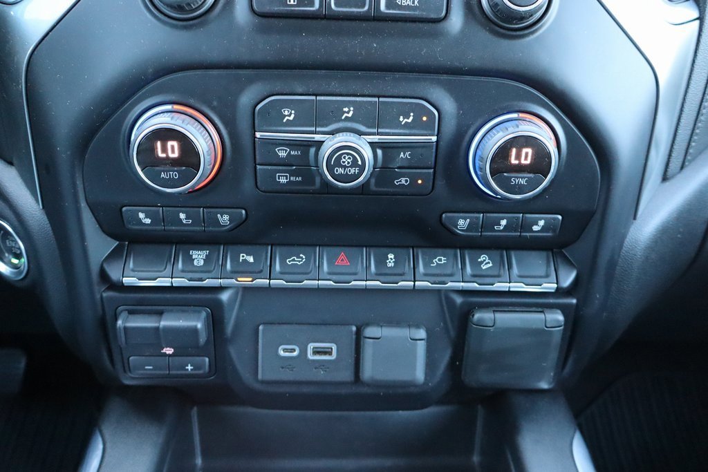 Used 2020 Chevrolet Silverado 2500 LTZ w/ LTZ Plus Package image 11