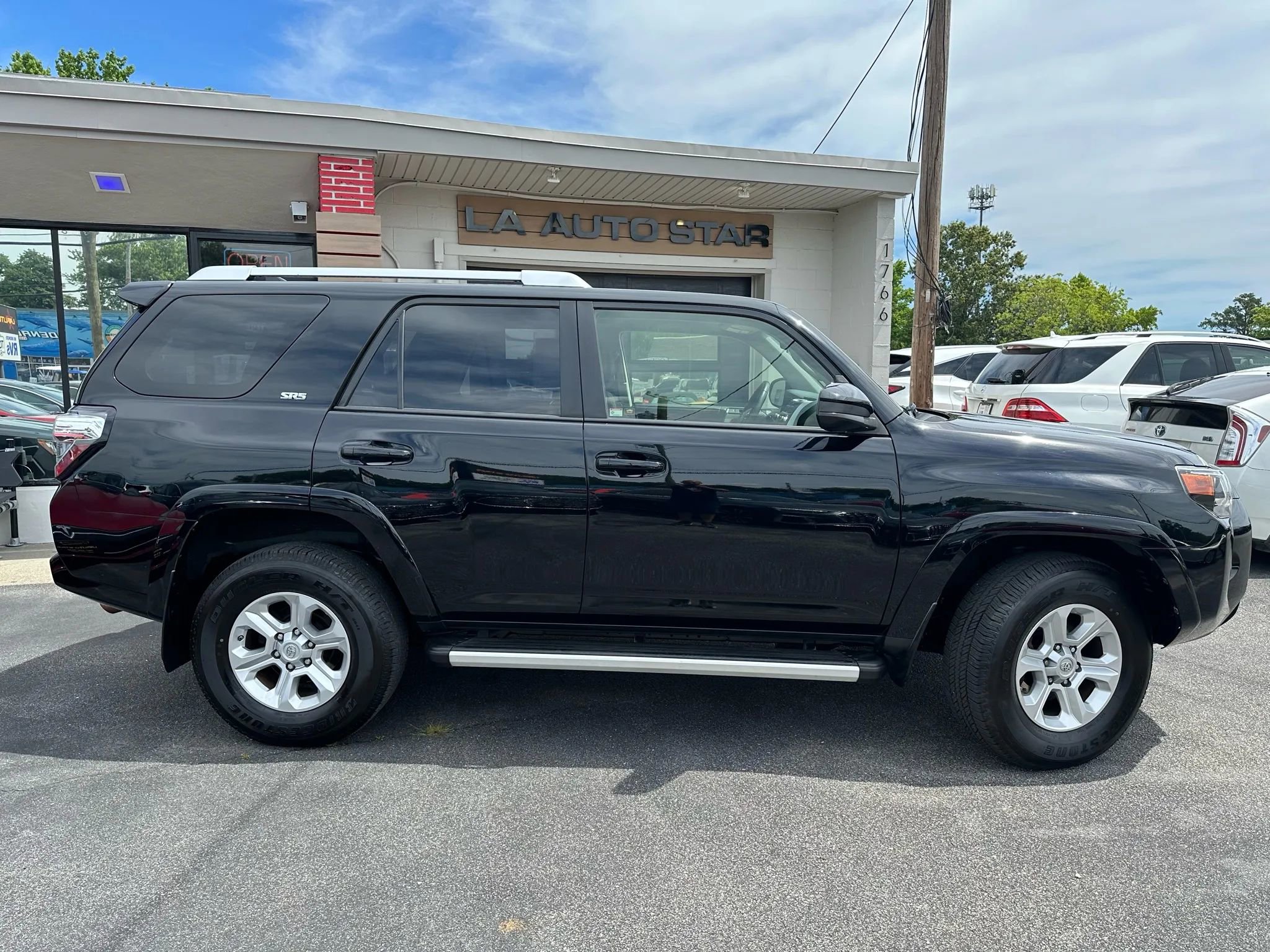 Used 2016 Toyota 4Runner SR5 image 2