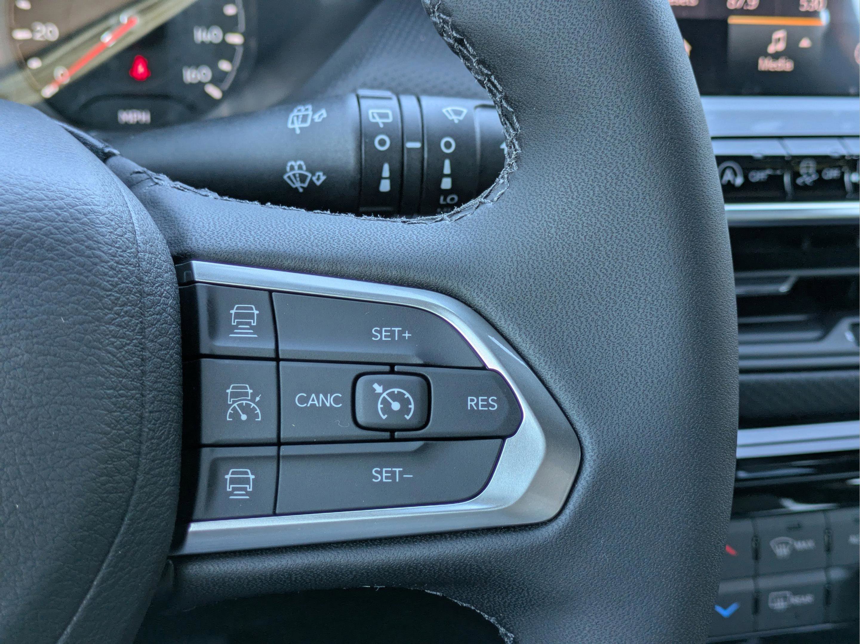 New 2026 Jeep Compass Limited image 30