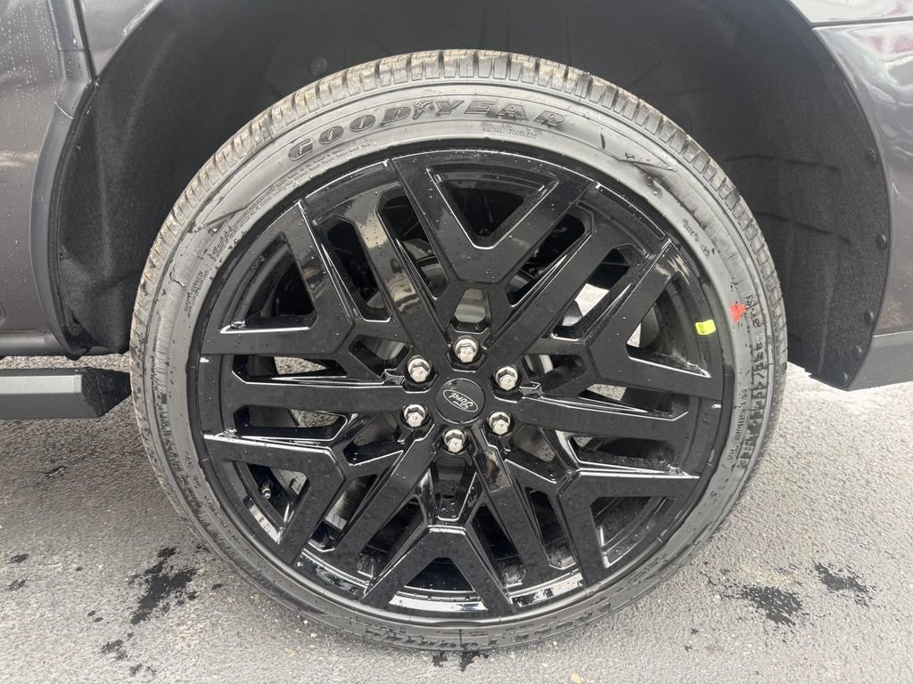 New 2027 Ford Expedition Max Platinum w/ Stealth Performance Package AWD/4WD image 34