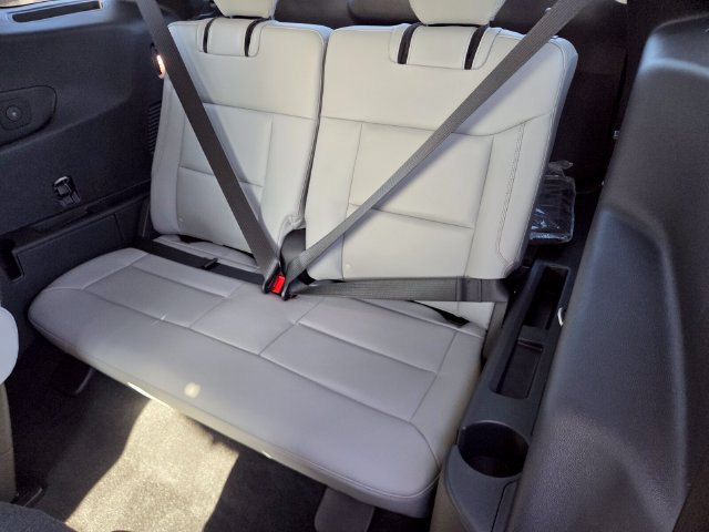 New 2026 Ford Explorer Active w/ Active Comfort Package AWD/4WD image 7