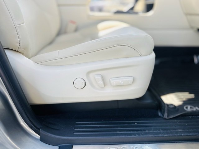 Used 2023 Lexus GX 460 Premium image 35