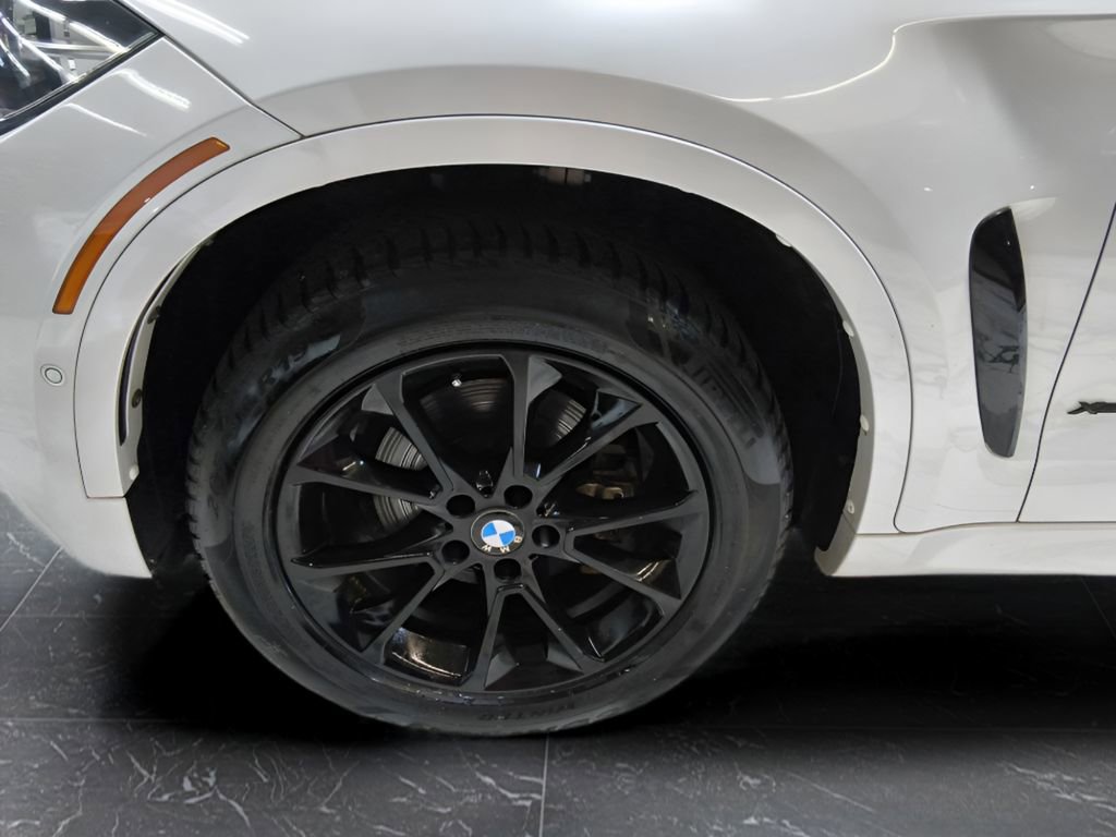Used 2019 BMW X6 M60i AWD/4WD image 10