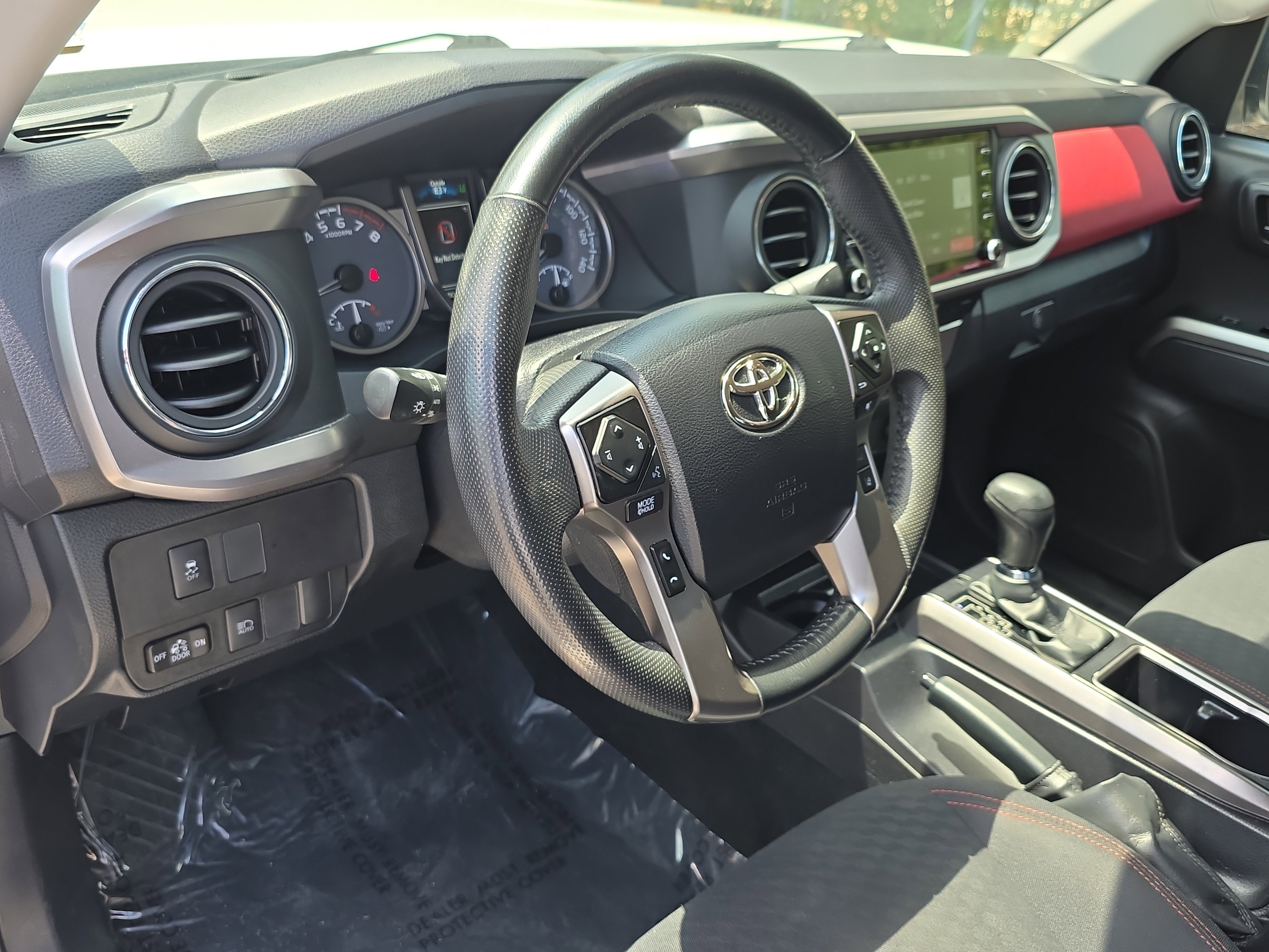 Used 2023 Toyota Tacoma SR5 AWD/4WD image 23