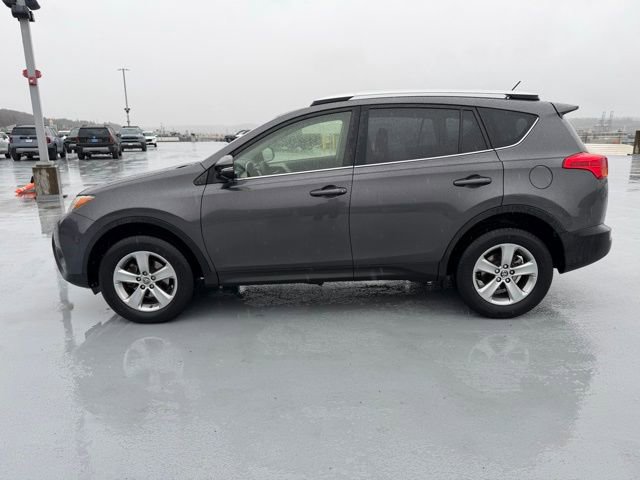 Used 2015 Toyota RAV4 XLE image 2