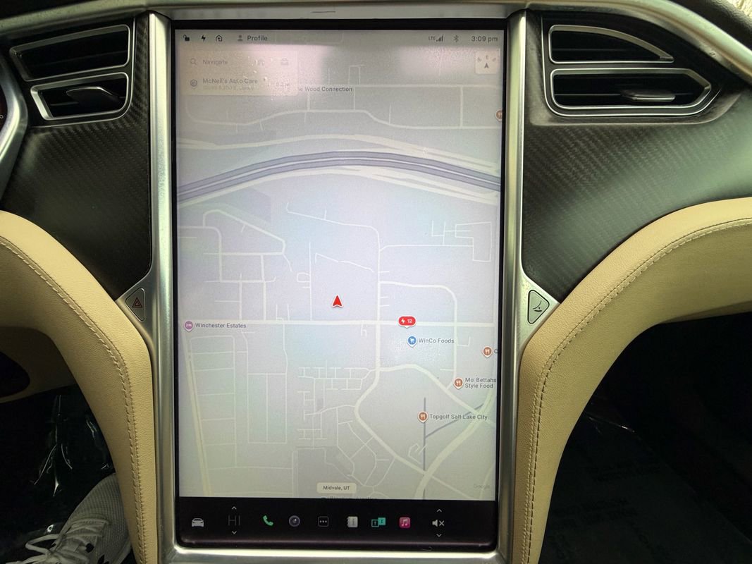 Used 2013 Tesla Model S Performance RWD image 24