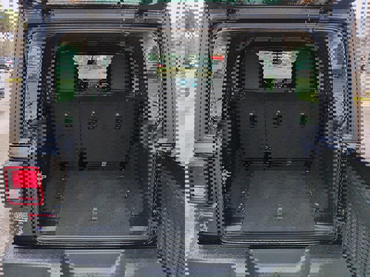 Certified 2025 Jeep Wrangler Sport image 12