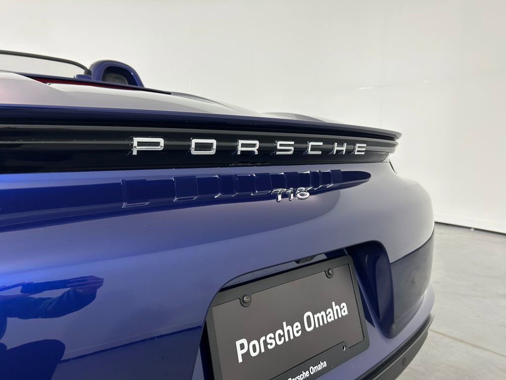 Used 2021 Porsche 718 Boxster S RWD image 12