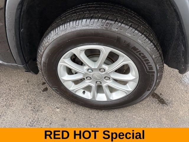 Used 2022 Jeep Grand Cherokee Laredo E w/ Security & Convenience Group AWD/4WD image 44