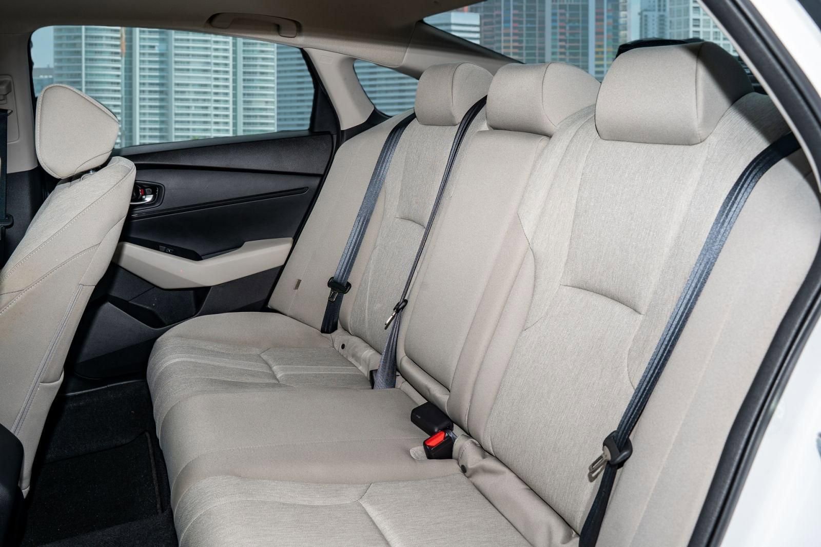 Used 2023 Honda Accord EX image 18