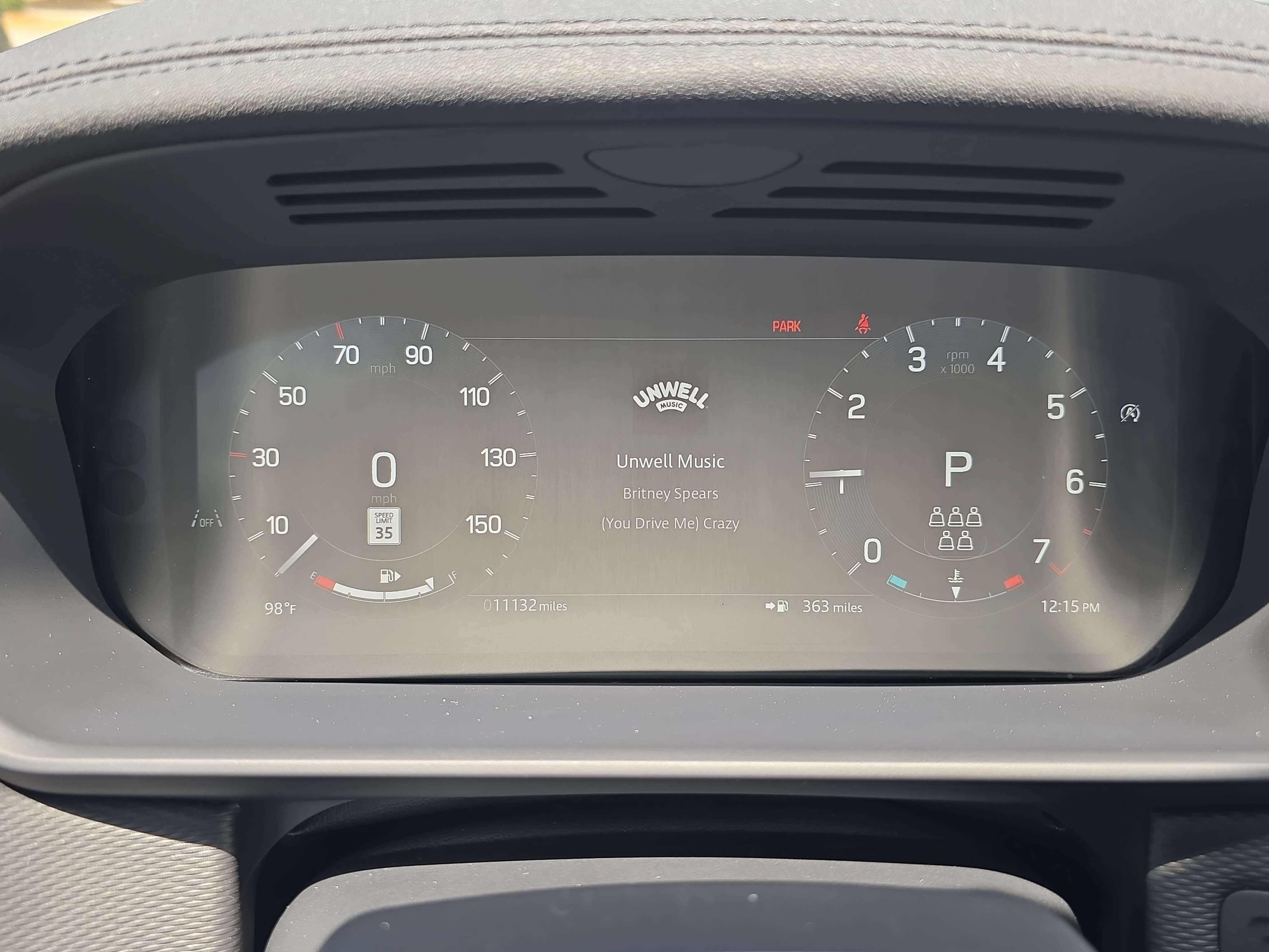 Certified 2025 Land Rover Discovery Dynamic SE AWD/4WD image 19