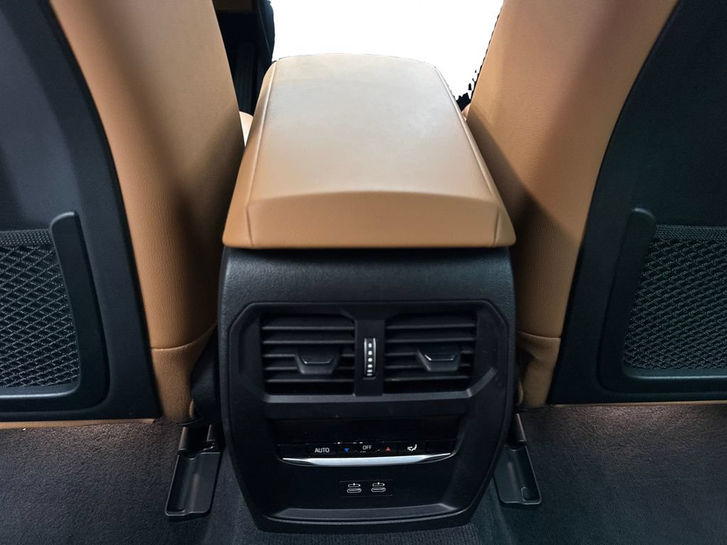 Used 2024 BMW i4 eDrive35 w/ Premium Package RWD image 73