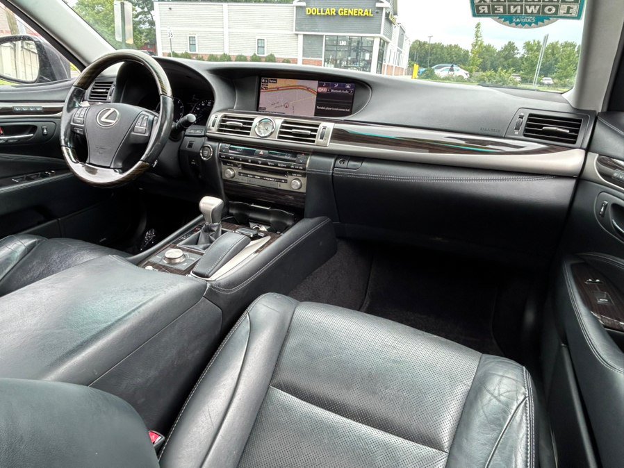 Used 2015 Lexus LS 460 AWD w/ Comfort Package image 24