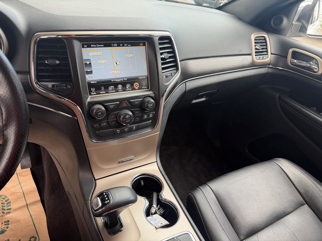 Used 2015 Jeep Grand Cherokee Limited image 12