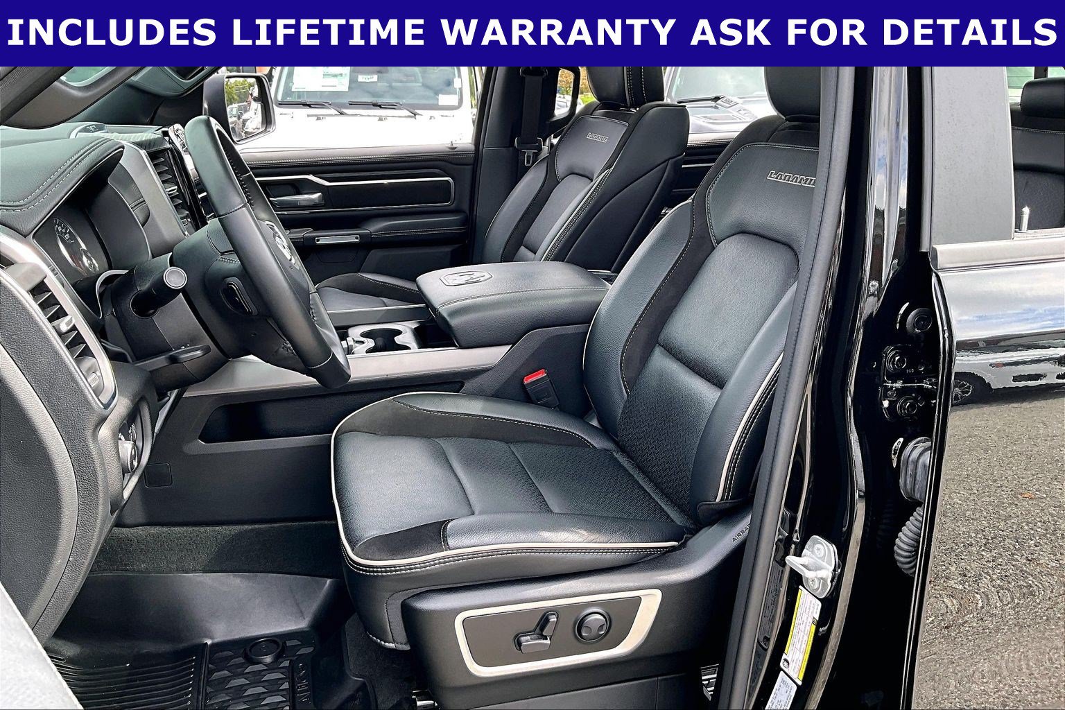 Used 2024 RAM 1500 Laramie AWD/4WD image 21