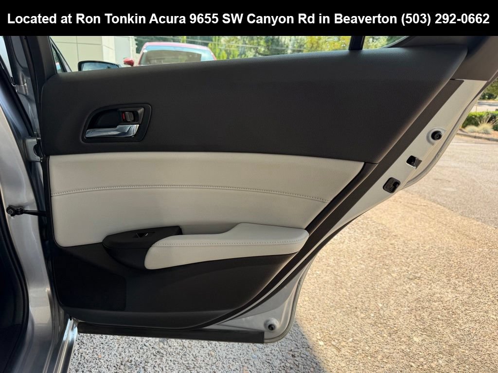 Used 2017 Acura ILX FWD image 30