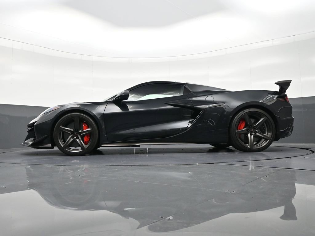 Used 2024 Chevrolet Corvette Z06 w/ Z07 Performance Package image 23