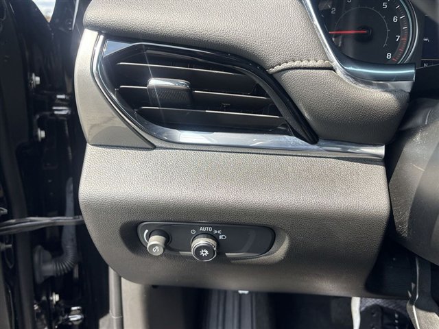 Certified 2023 Chevrolet Traverse LT w/ LPO, Floor Liner Package FWD image 17