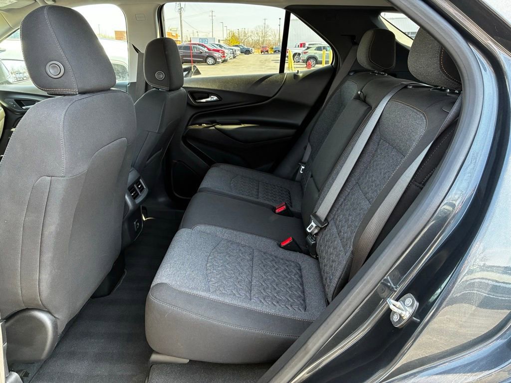 Used 2023 Chevrolet Equinox LT image 33