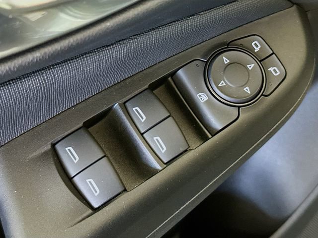 Used 2025 Buick Envista Preferred image 19