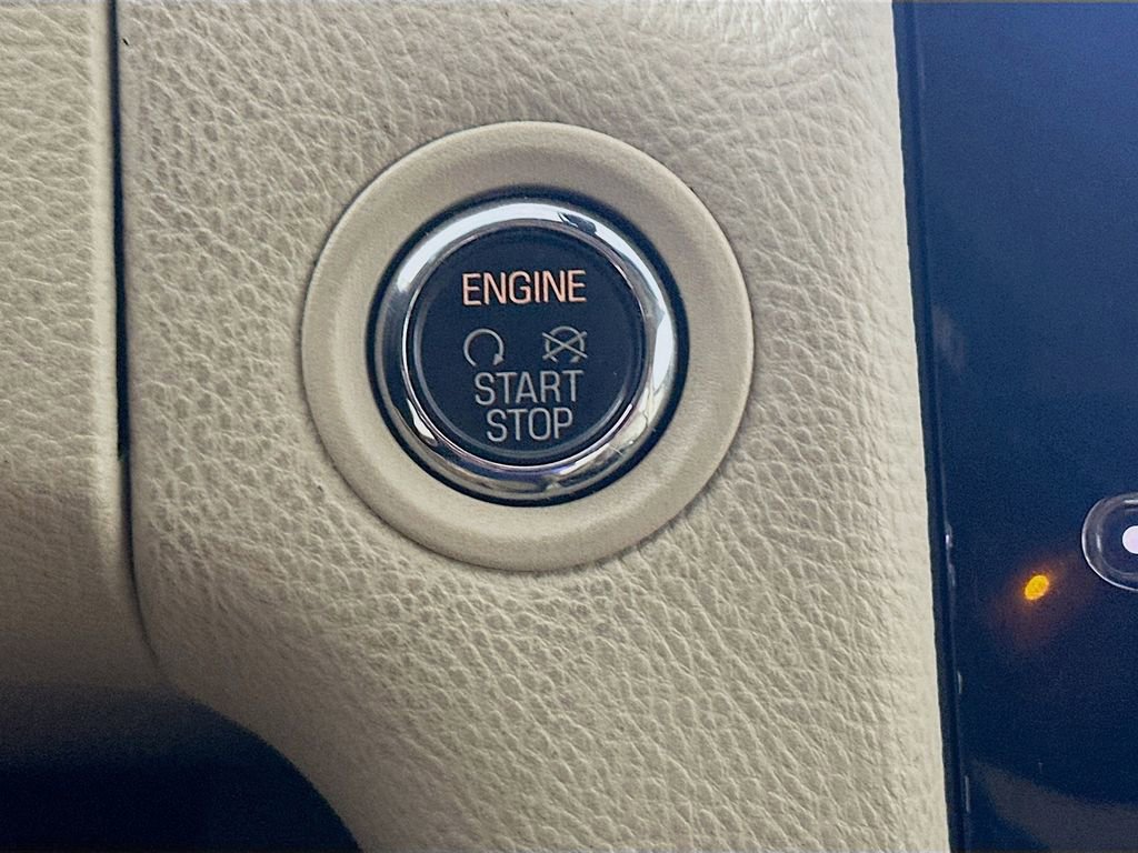 Used 2018 Ford Taurus Limited image 27