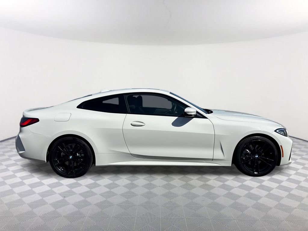 Used 2021 BMW 430i Coupe w/ M Sport Package RWD image 3