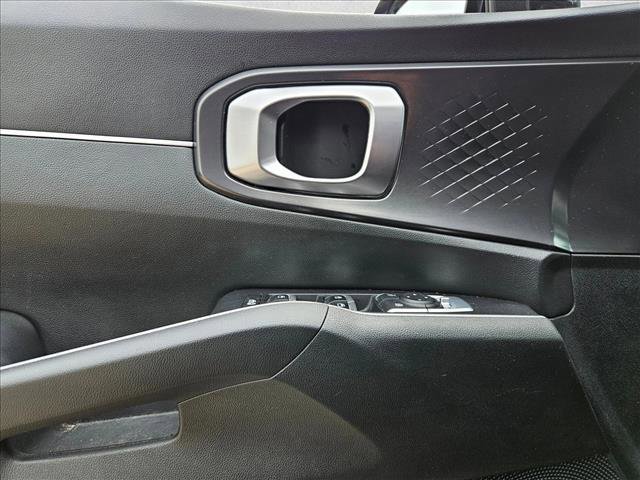 Used 2021 Kia Sorento S w/ Panoramic Sunroof Package AWD/4WD image 24