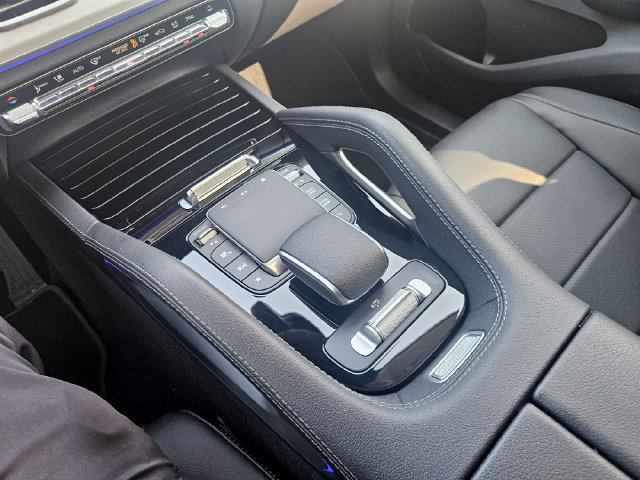 Certified 2024 Mercedes-Benz GLS 450 4MATIC image 22
