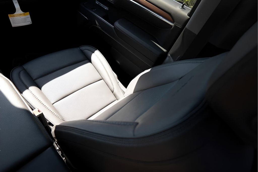 New 2026 GMC Sierra 1500 Denali w/ Denali Reserve Package image 26