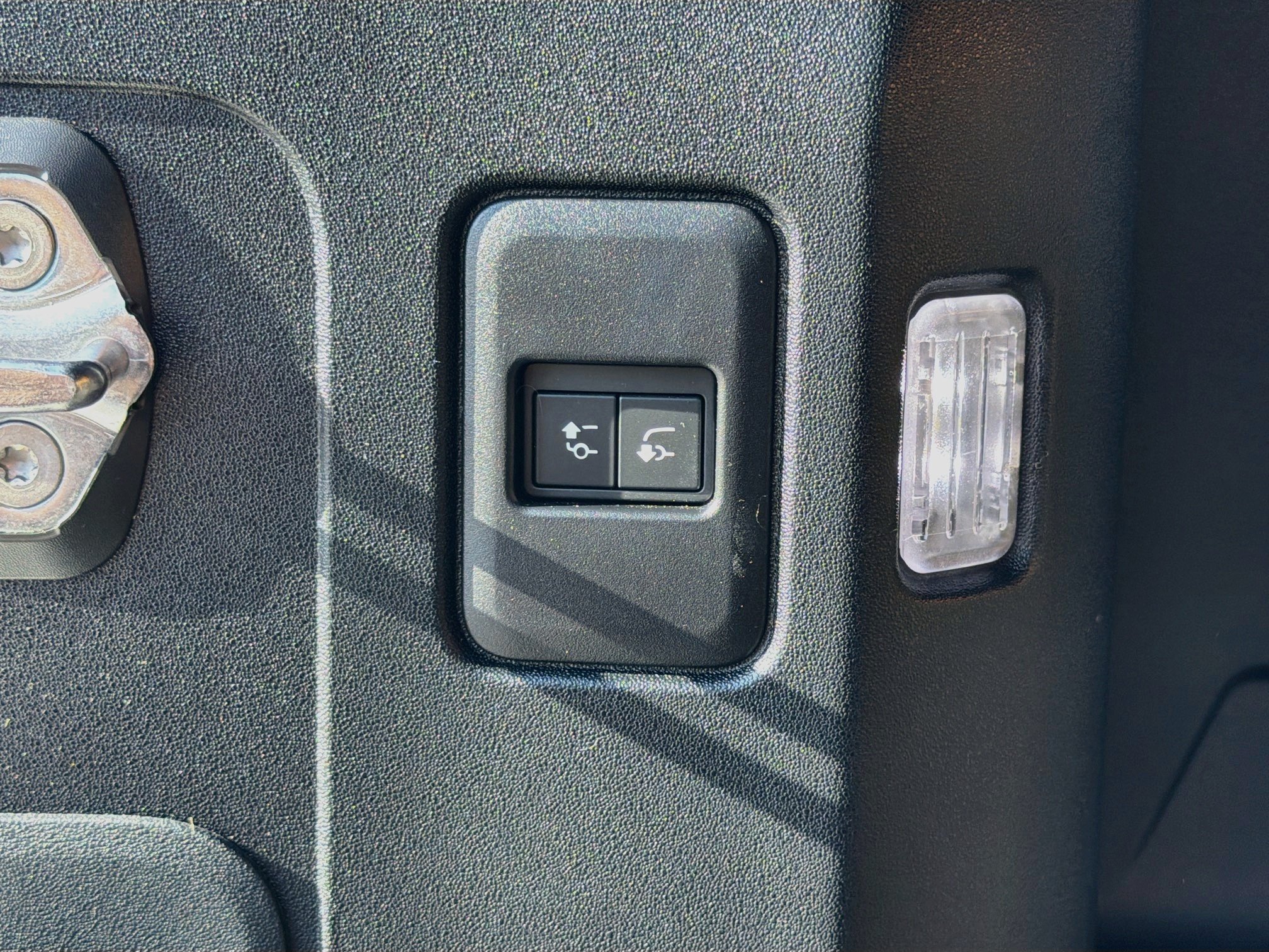 Used 2024 Land Rover Defender 110 Carpathian Edition AWD/4WD image 45