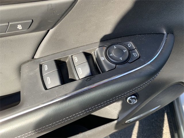 Used 2023 Buick Envision Avenir image 24