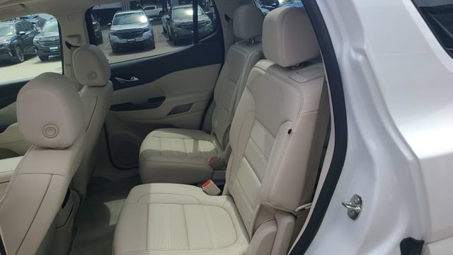Used 2023 GMC Acadia Denali w/ Denali Ultimate Package AWD/4WD image 24