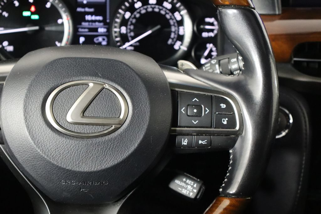 Used 2016 Lexus LX 570 4WD w/ Luxury Package image 10