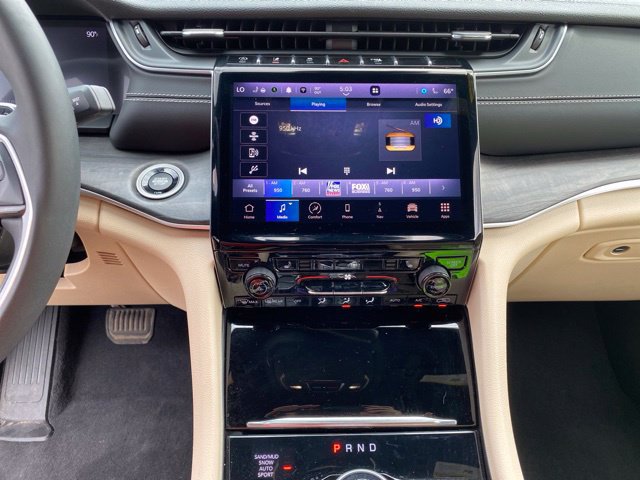 Certified 2023 Jeep Grand Cherokee Limited AWD/4WD image 29