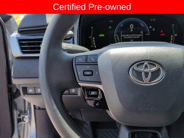 Used 2025 Toyota Camry LE FWD image 16