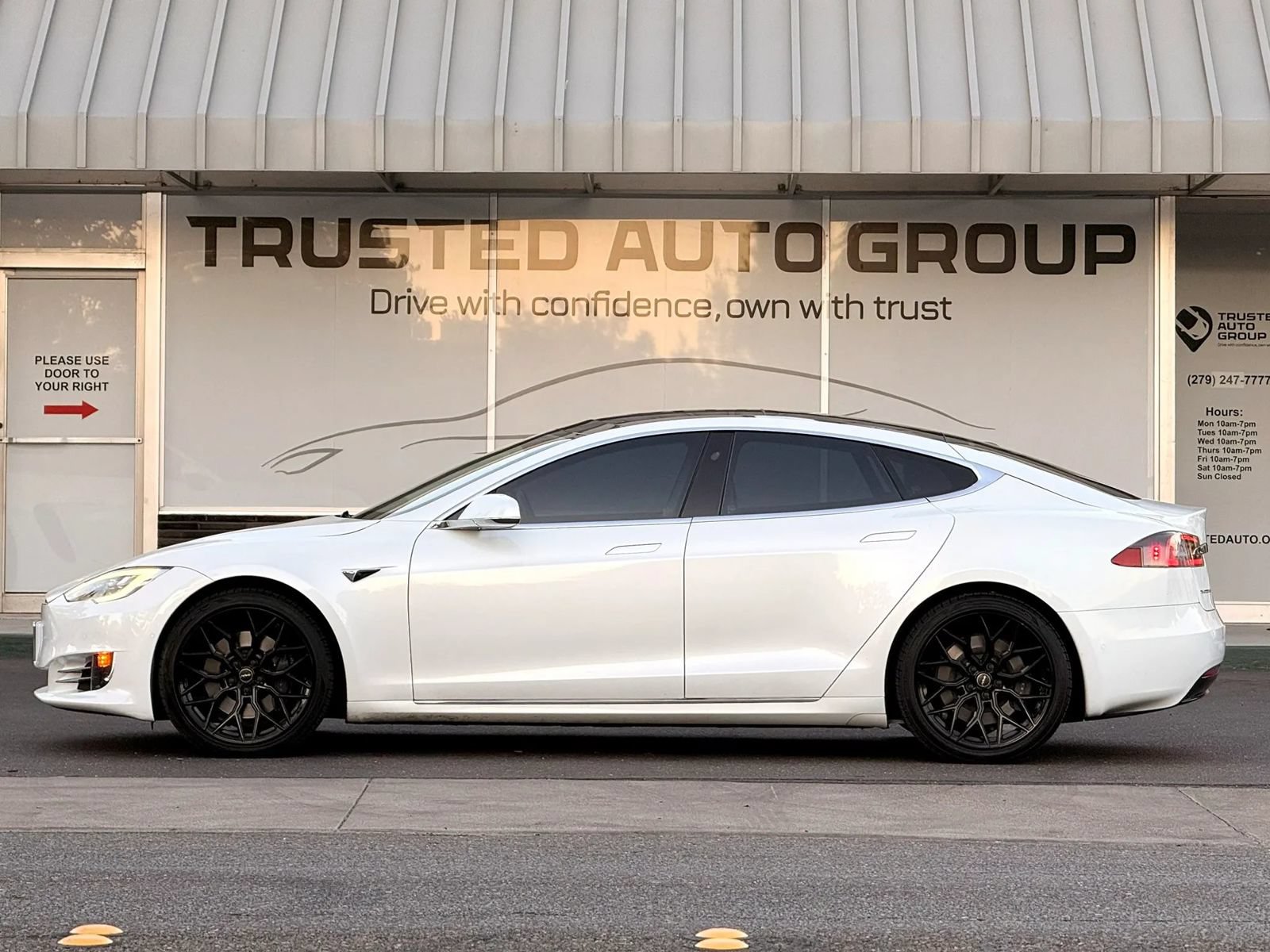 Used 2018 Tesla Model S 100D AWD/4WD image 6