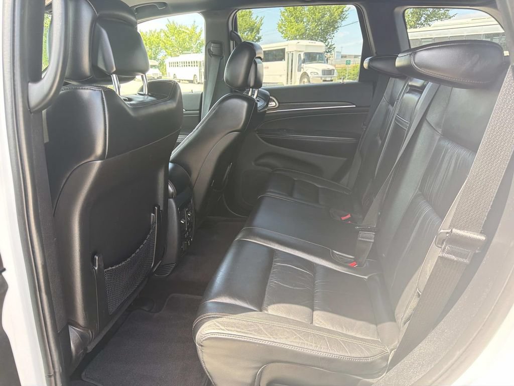 Used 2016 Jeep Grand Cherokee Limited AWD/4WD image 23