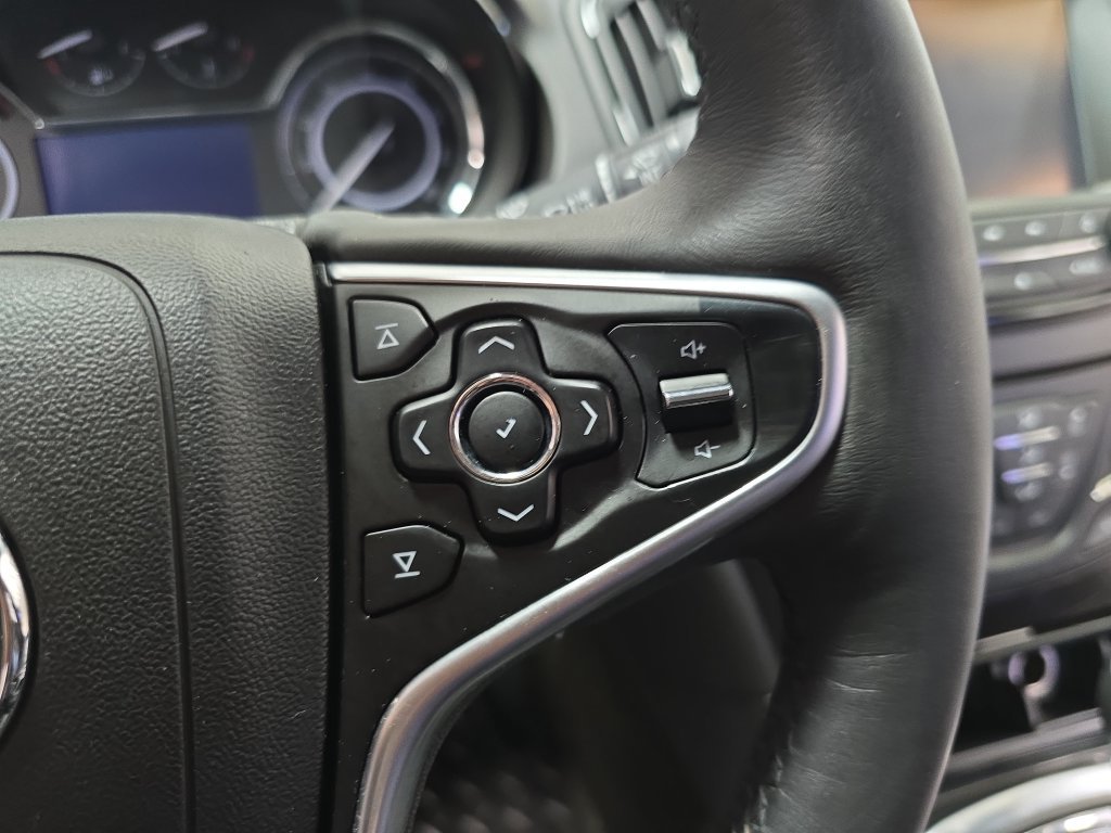Used 2017 Buick Regal Premium FWD image 17