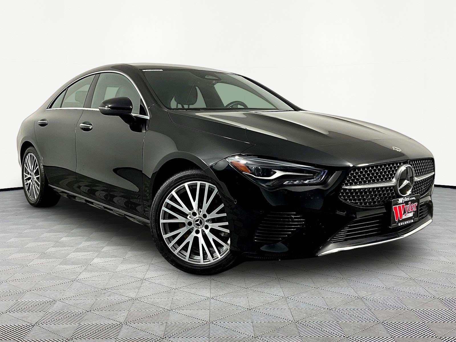 Used 2025 Mercedes-Benz CLA 250 4MATIC image 3