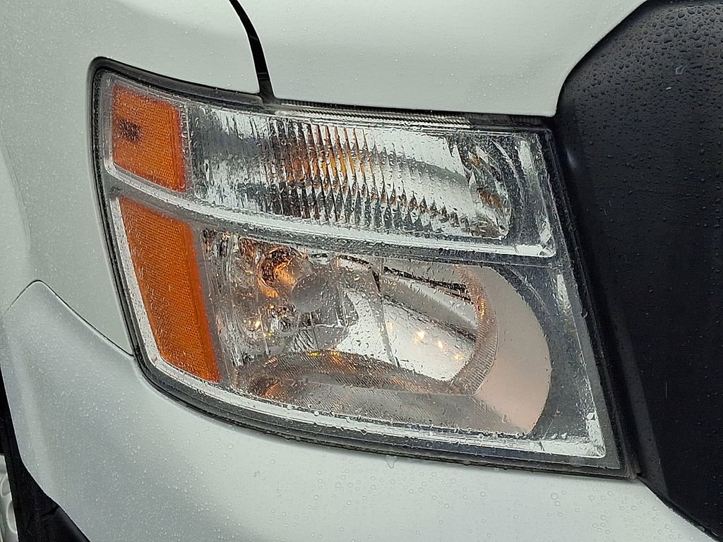 Used 2018 Nissan NV 2500 SV image 9