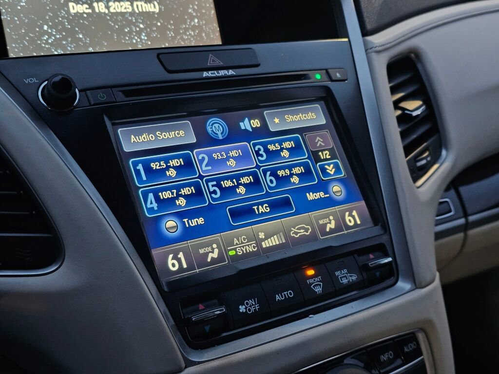 Used 2014 Acura RLX w/ Technology Package image 22