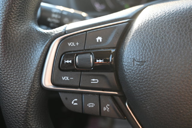 Used 2018 Honda Accord EX image 38