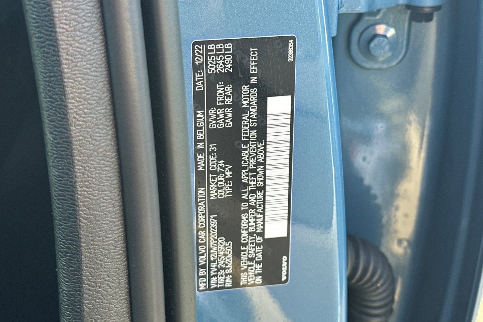 Certified 2023 Volvo XC40 B5 Plus w/ Driver Assist Package image 31