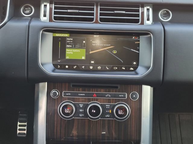 Used 2017 Land Rover Range Rover Supercharged image 13