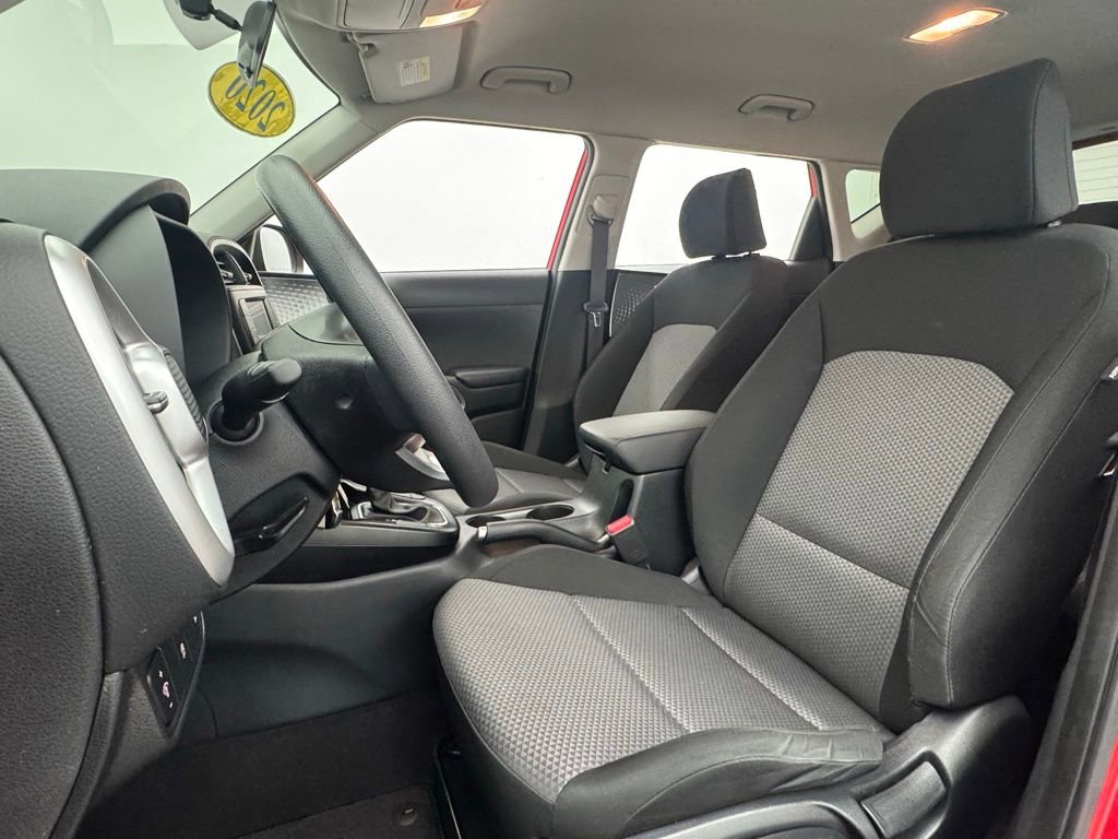 Used 2020 Kia Soul LX image 16