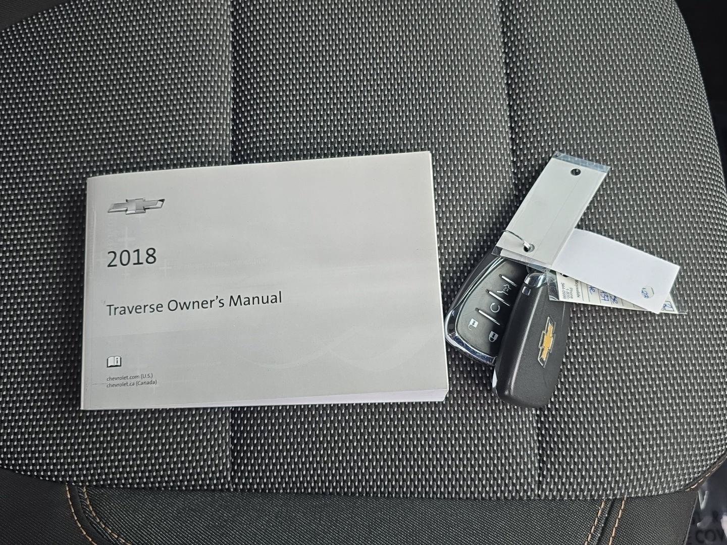 Used 2018 Chevrolet Traverse LT FWD image 28