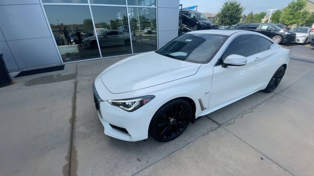 Used 2019 INFINITI Q60 3.0t Luxe w/ Essential Package AWD/4WD image 6