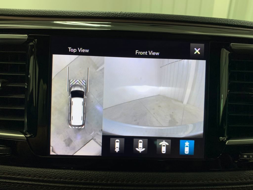 Used 2020 Chrysler Pacifica Limited FWD image 13