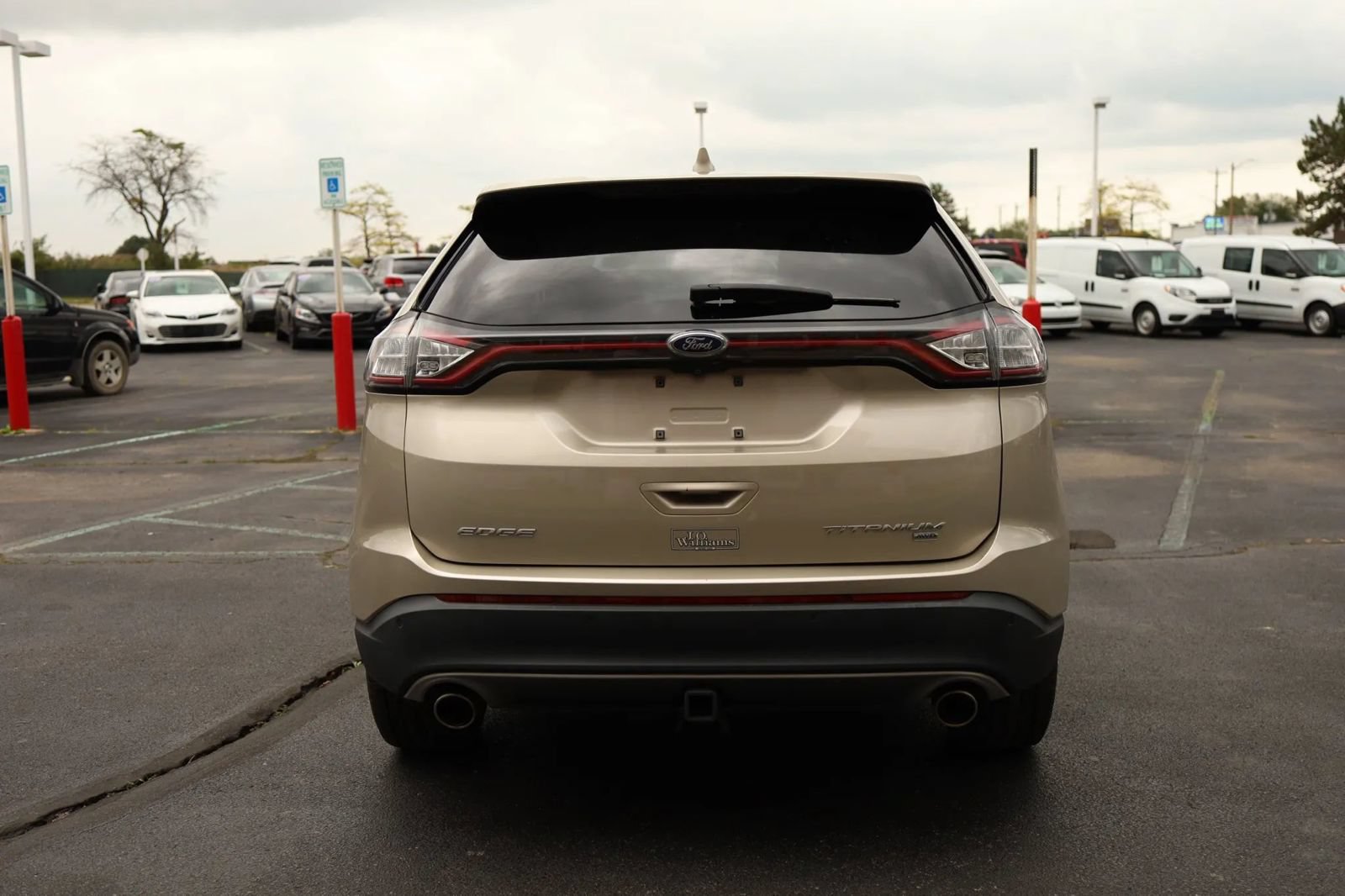 Used 2018 Ford Edge Titanium w/ Ford Safe & Smart Package AWD/4WD image 7